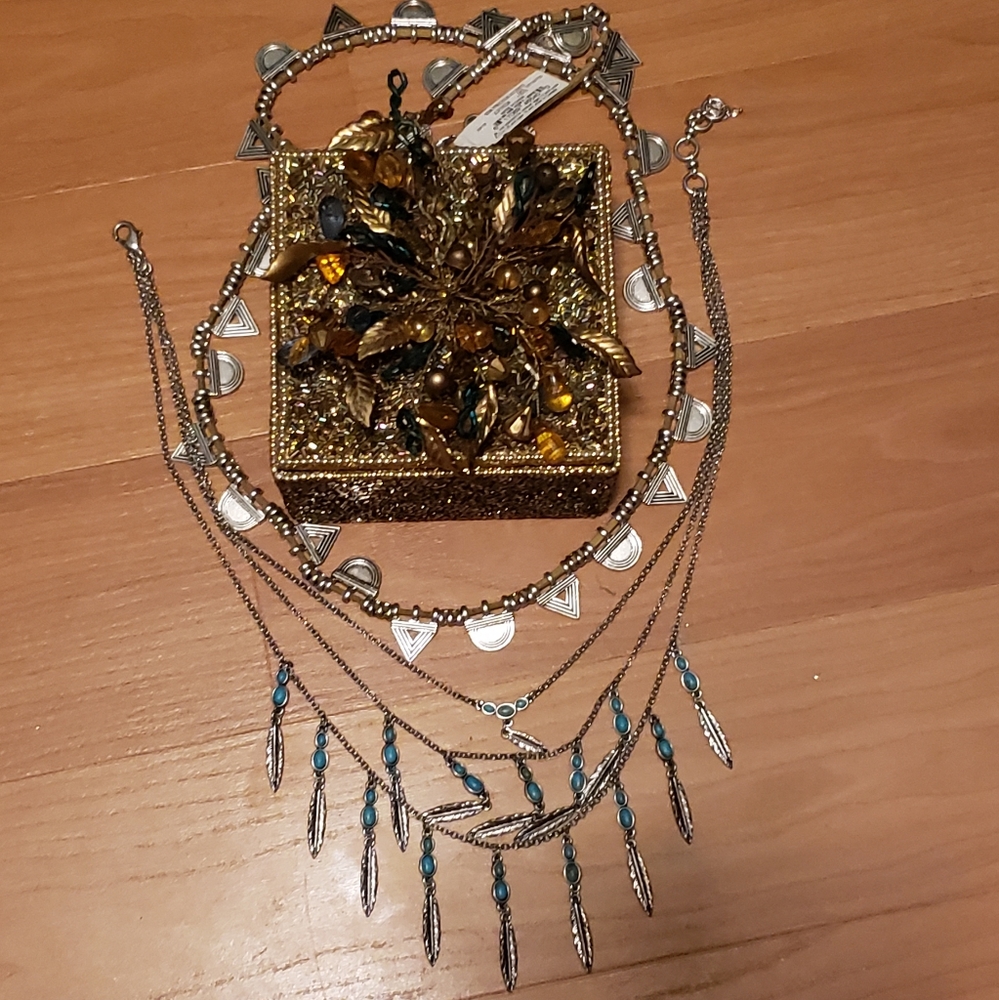 Pier 1 decor box w/ 2 Lucky Brand necklaces